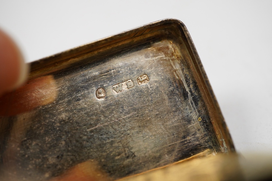 An early Victorian silver rectangular vinaigrette, with engraved chequered decoration, by William Simpson. Birmingham, 1836, 39mm, together with a late Victorian silver vesta case.